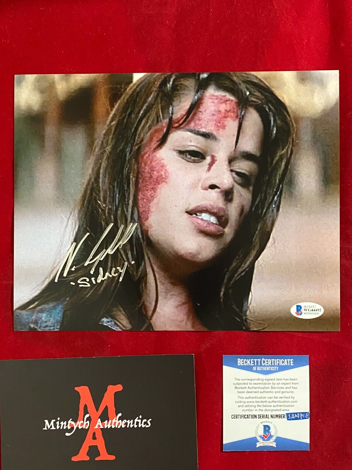 NEVE CAMPBELL AUTOGRAPHED SIGNED 8x10 Photo Poster painting! SCREAM! BECKETT COA! SIDNEY!