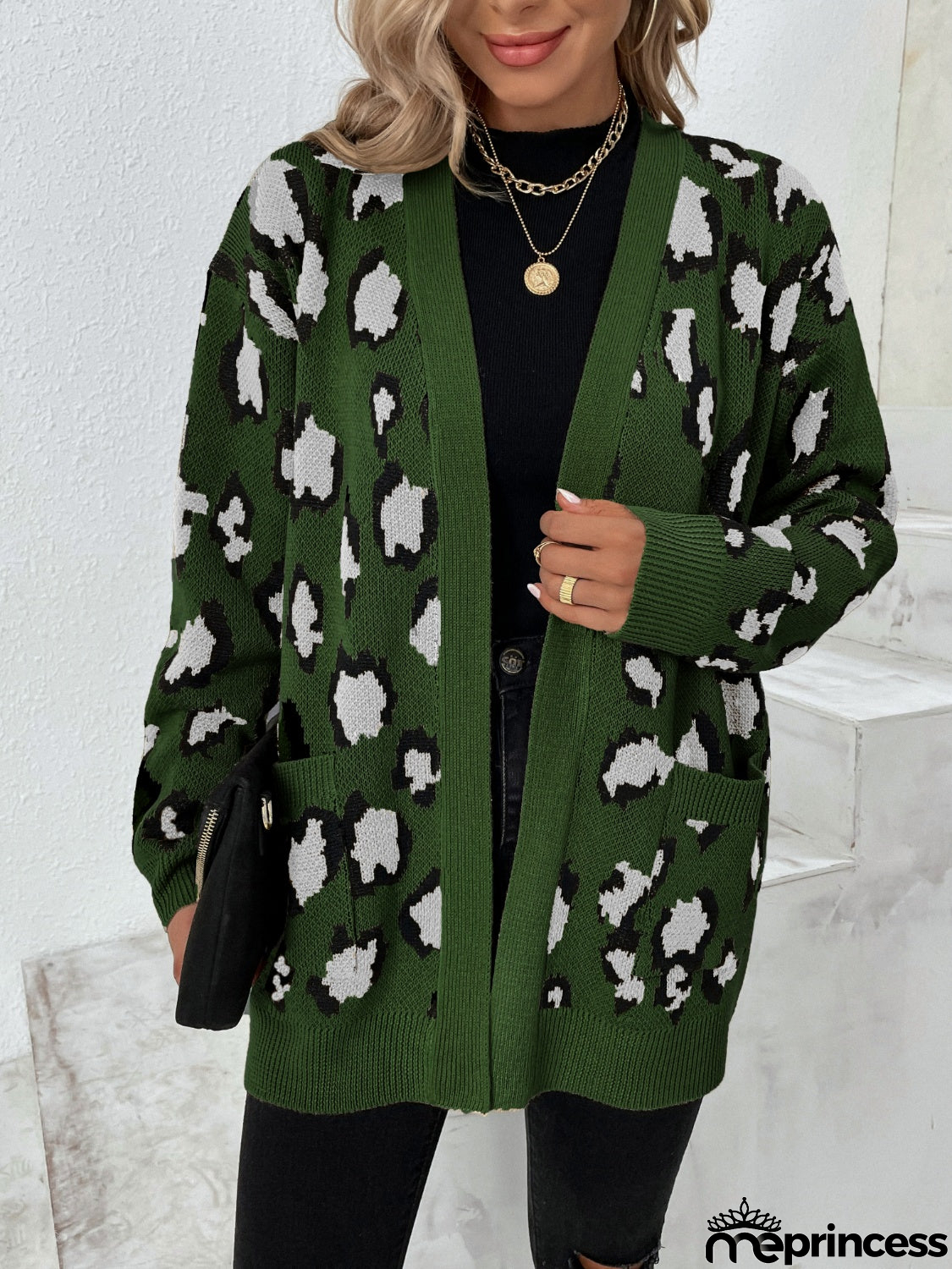 Casual and Effortless Cardigan