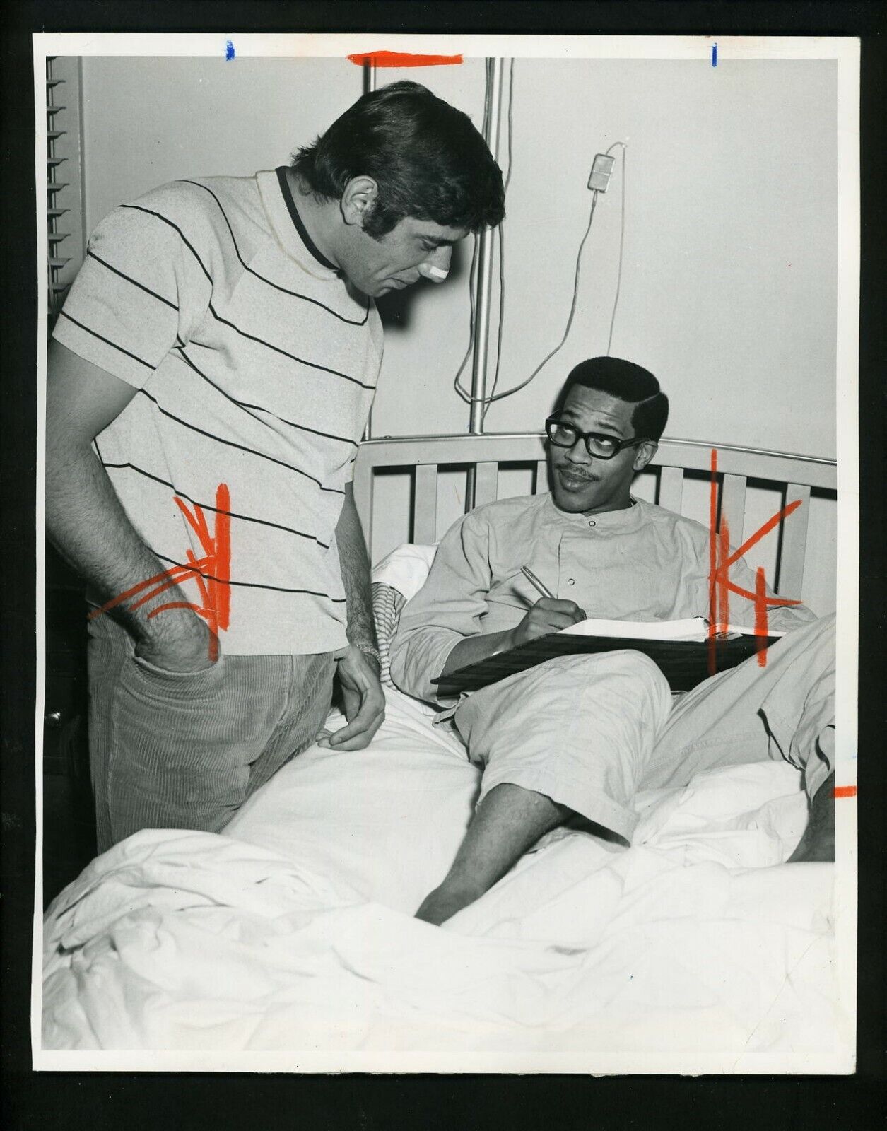 Joe Namath visits Army Hospital Camp Drake Japan 1969 Press Photo Poster painting New York Jets