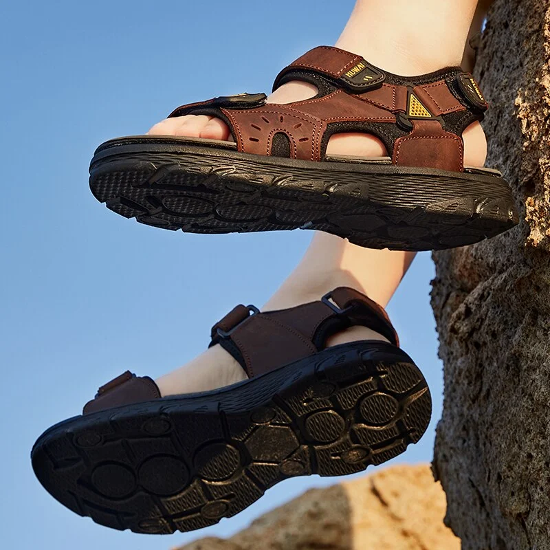 Summer Hot Sale Men's Sandals Outdoor Non-slip Men's Beach Sandals Handmade Leather Men Sandals Classic Men's Platform Sandals