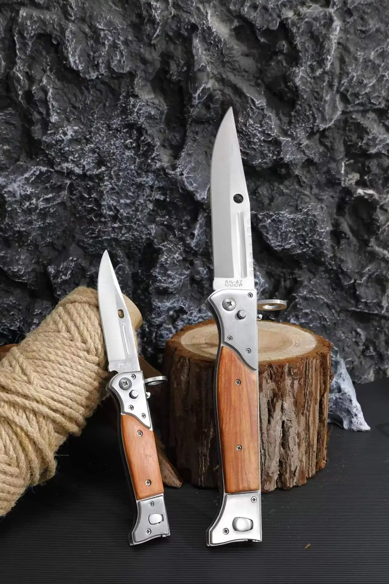 Automatic knives