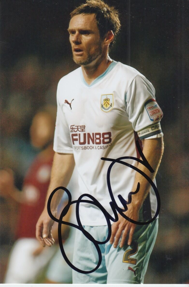 BURNLEY HAND SIGNED GRAHAM ALEXANDER 6X4 Photo Poster painting.