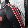 Joyfball 2025/2026 Long Sleeve Player Version Manchester United Retro Football Shirt 1:1 Thai Quality（The player version jersey is a bit tight, please pay attention to the size selection）