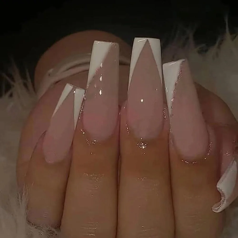 24pcs/set Long Stiletto Fake Nails Punk Snake Pattern Black White Matte False Nails Artificial Full Nail Tips Manicure Tools 111-Nail Inspo