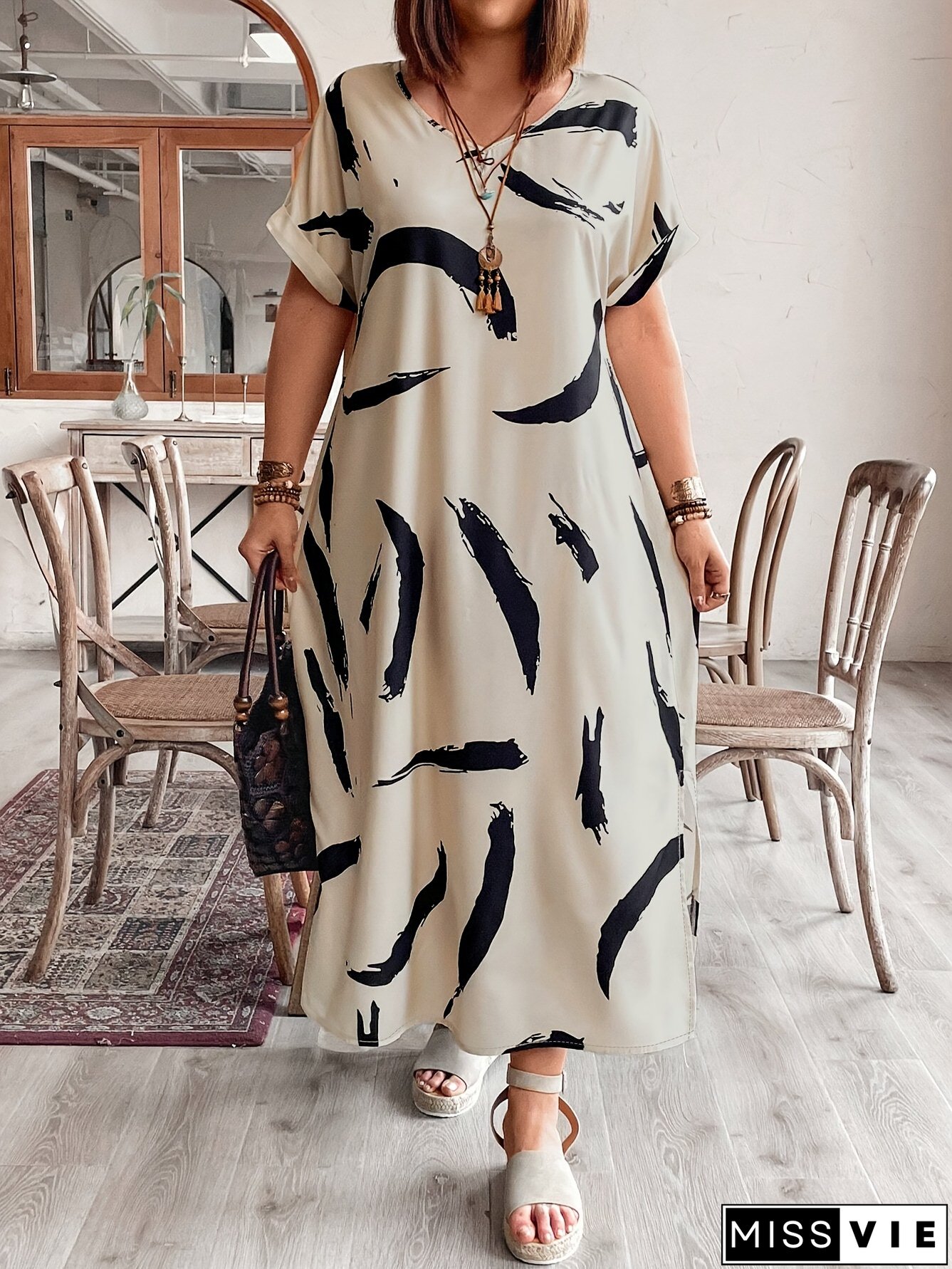 Plus Size Women short-sleeved printed slit dress