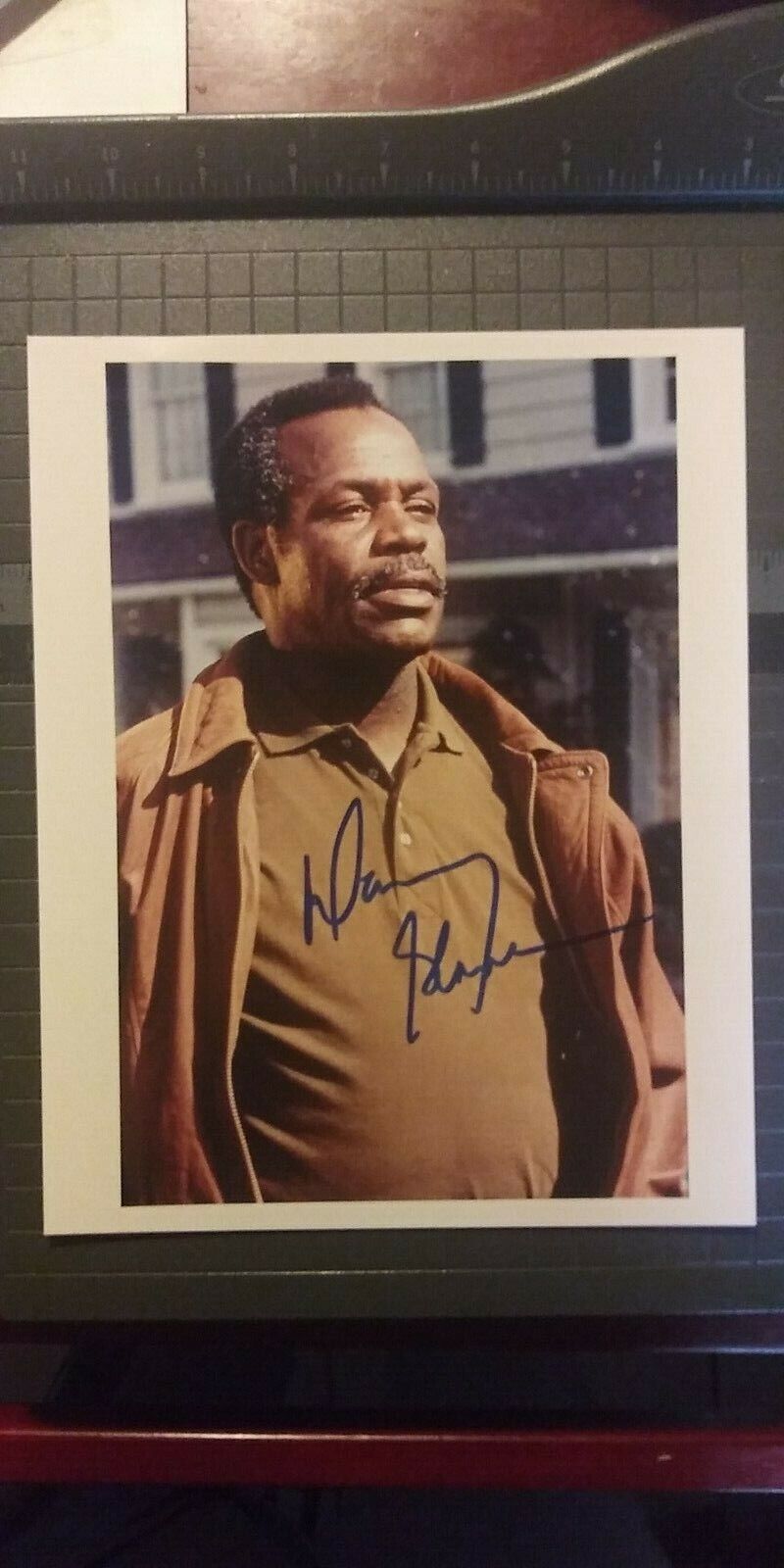 Danny Glover signed 8x10