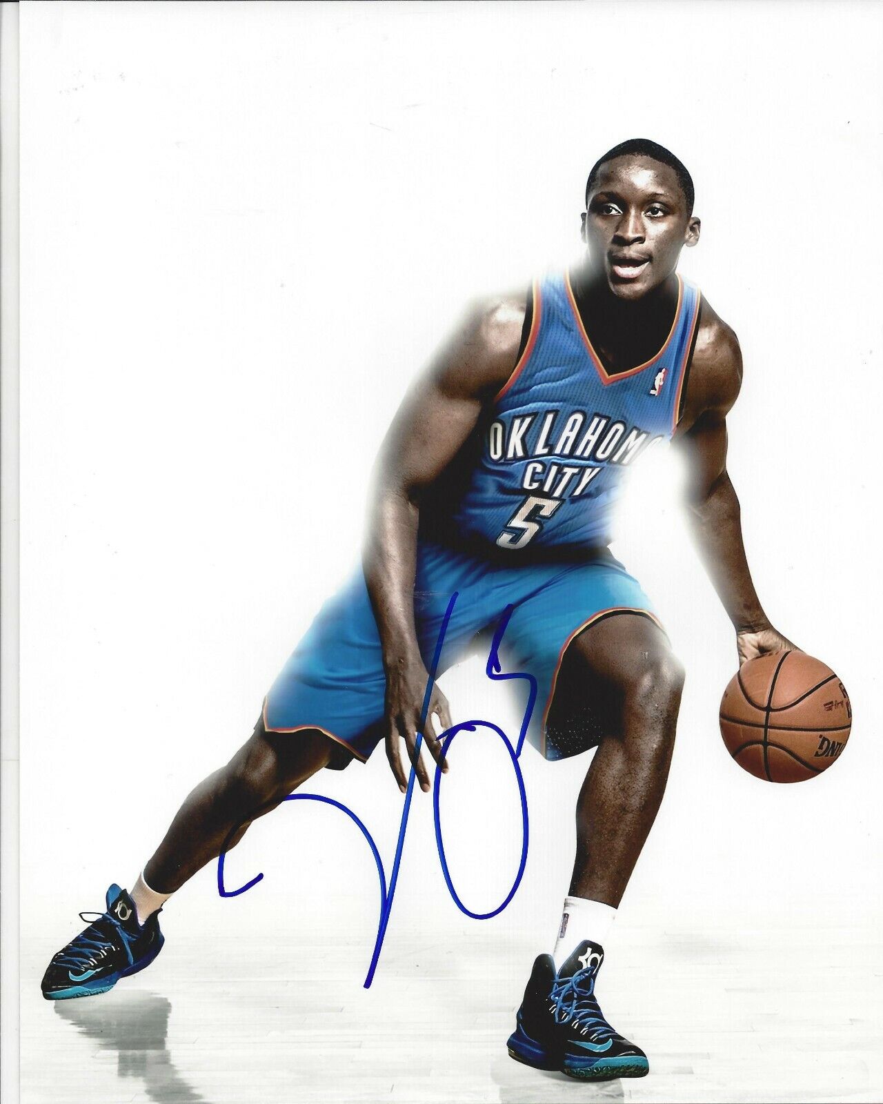 Victor Oladipo Autographed 8x10 Indiana Pacers ThunderA893