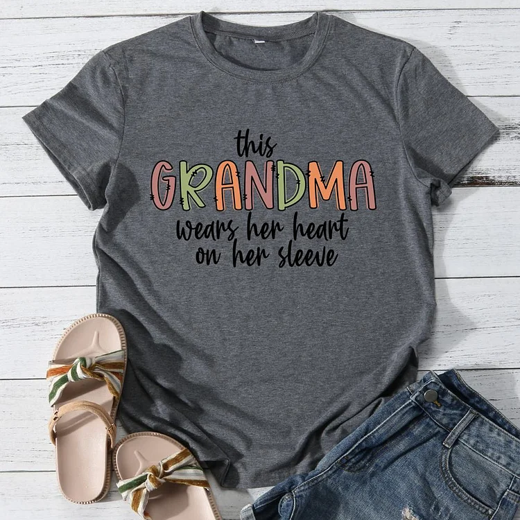 This grandma wears her heart on her sleeve Round Neck T-shirt-0026010