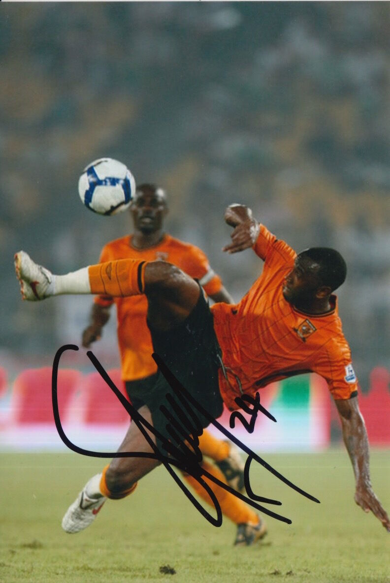 HULL CITY HAND SIGNED KAMIL ZAYATTE 6X4 Photo Poster painting.