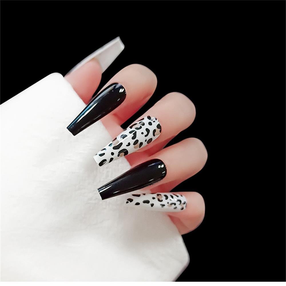 24Pcs/Box Leopard Fake Nails Long French Ballet False Nail Press On Nails Wine Red Nail Tip With Press Glue Nail Art Decoration