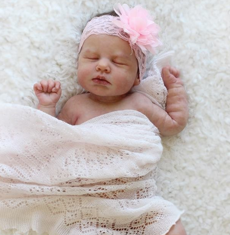 20" Aki Realistic Reborn Baby Girl with “Heartbeat” and Coos Sweet slumber