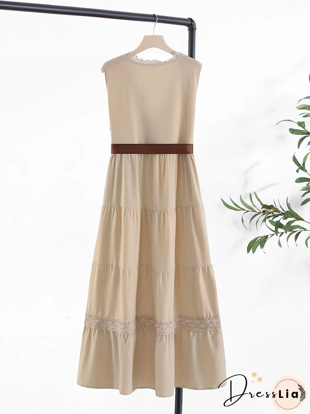 Lace Stitch Solid Tiered V-neck Sleeveless Maxi Dress