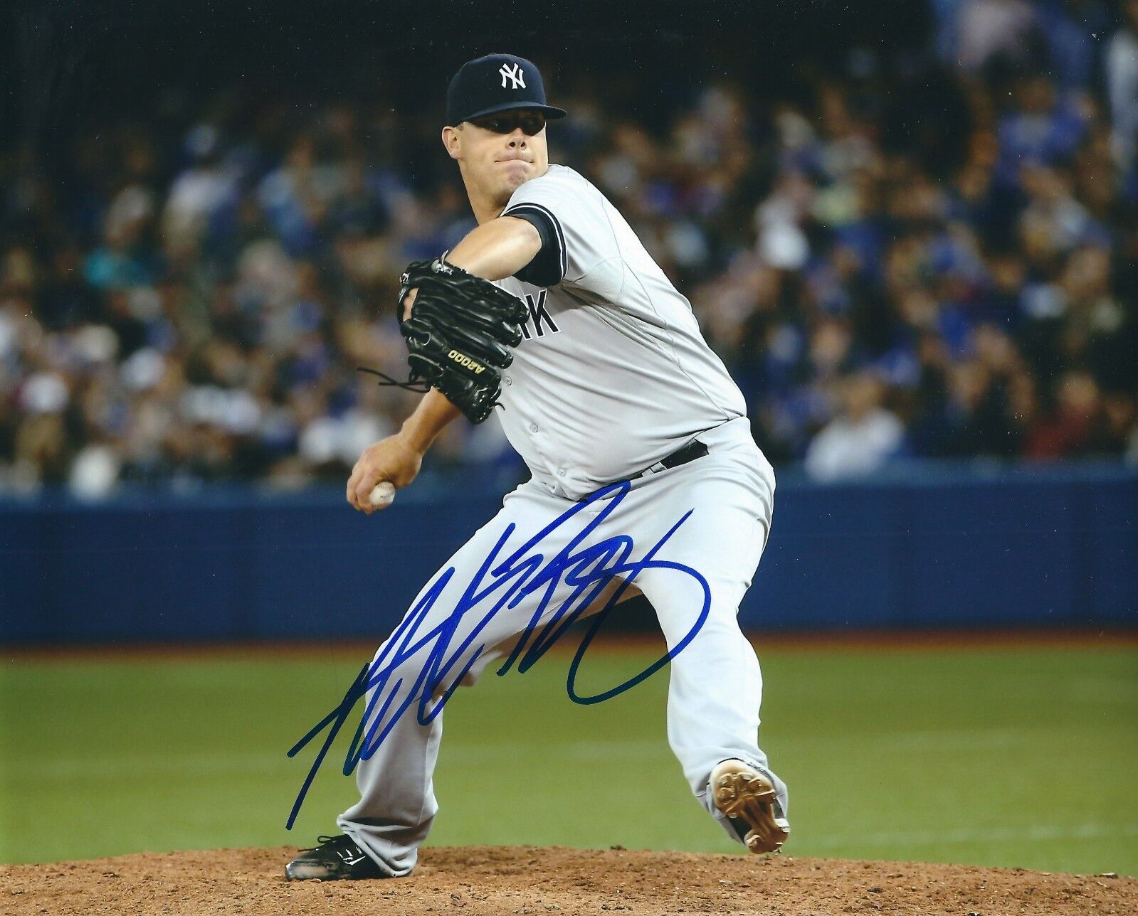 Signed 8x10 ANDREW BAILEY New York Yankees Autographed Photo Poster painting - COA