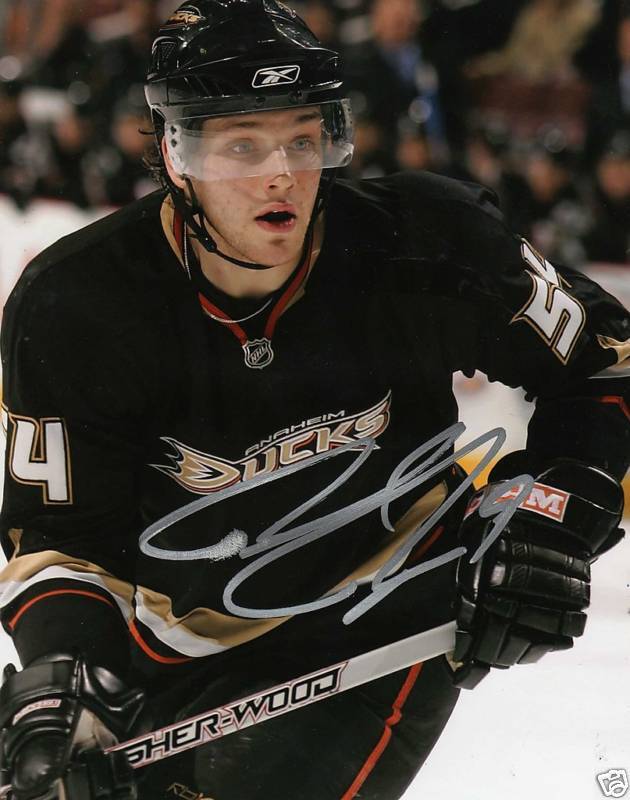 BOBBY RYAN ANEHEIM DUCKS SIGNED 8X10 PICTURE