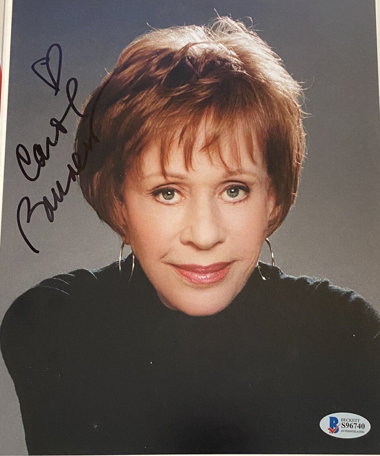 Carol Burnett signed Autographed 8x10 Color Photo Poster painting Beckett Authenticated Comic