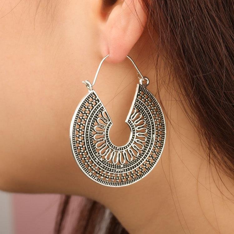 Bohemia style hollowed-out retro earing-zachics
