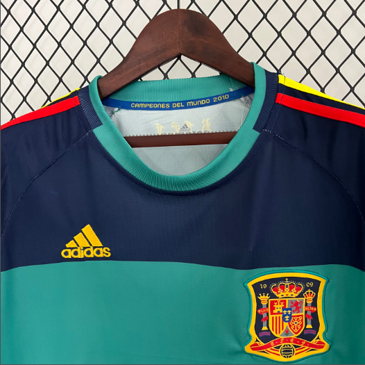 Retro Spain 2010 Goalkeeper Football T-Shirt Thai Quality