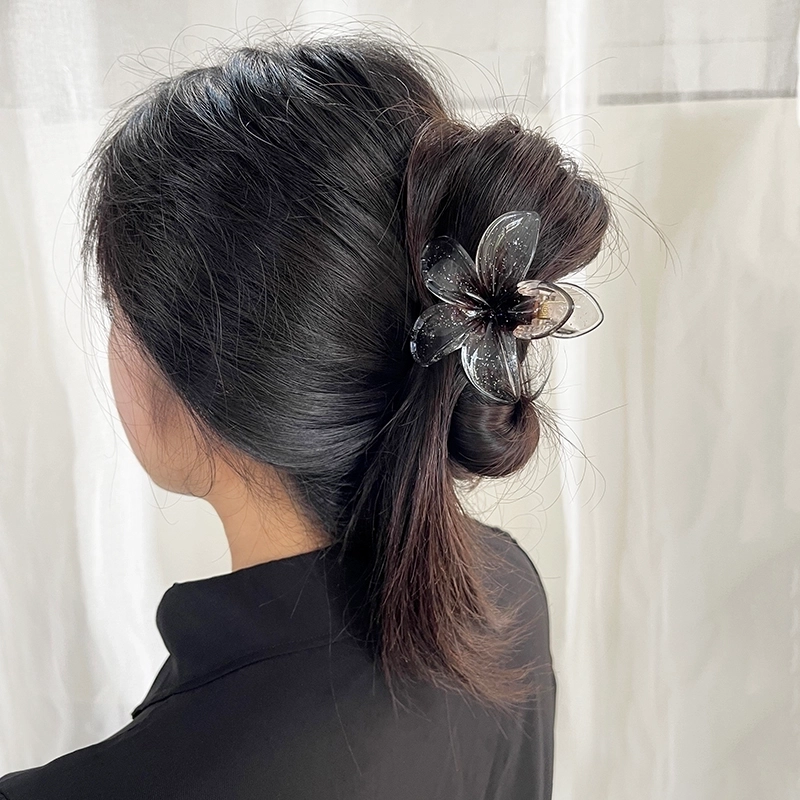 Women’s Sweet Minimalist Flower Plastic Hair Claws