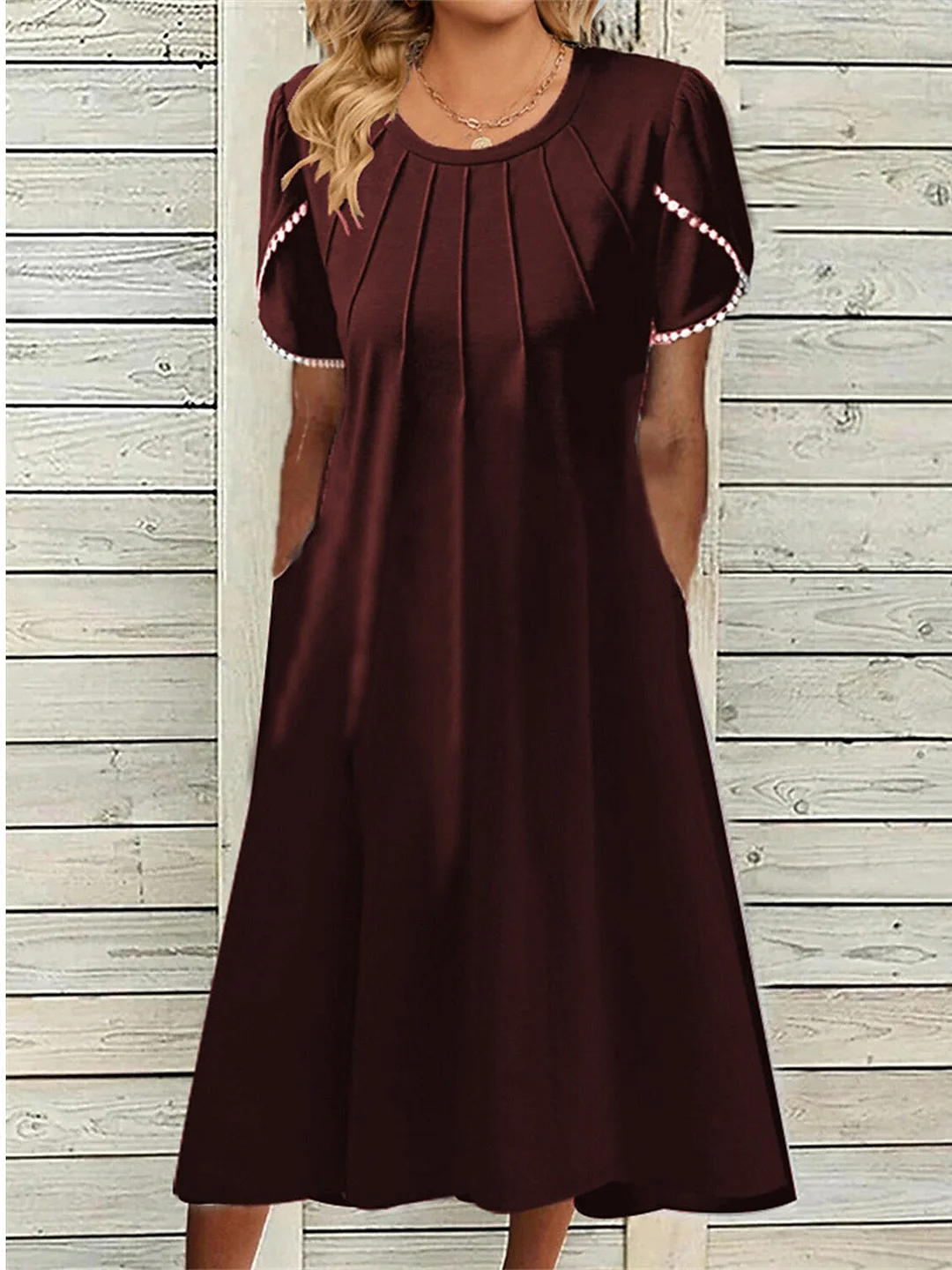 Women's Short Sleeve Scoop Neck Solid Color Casual Pocket Dress