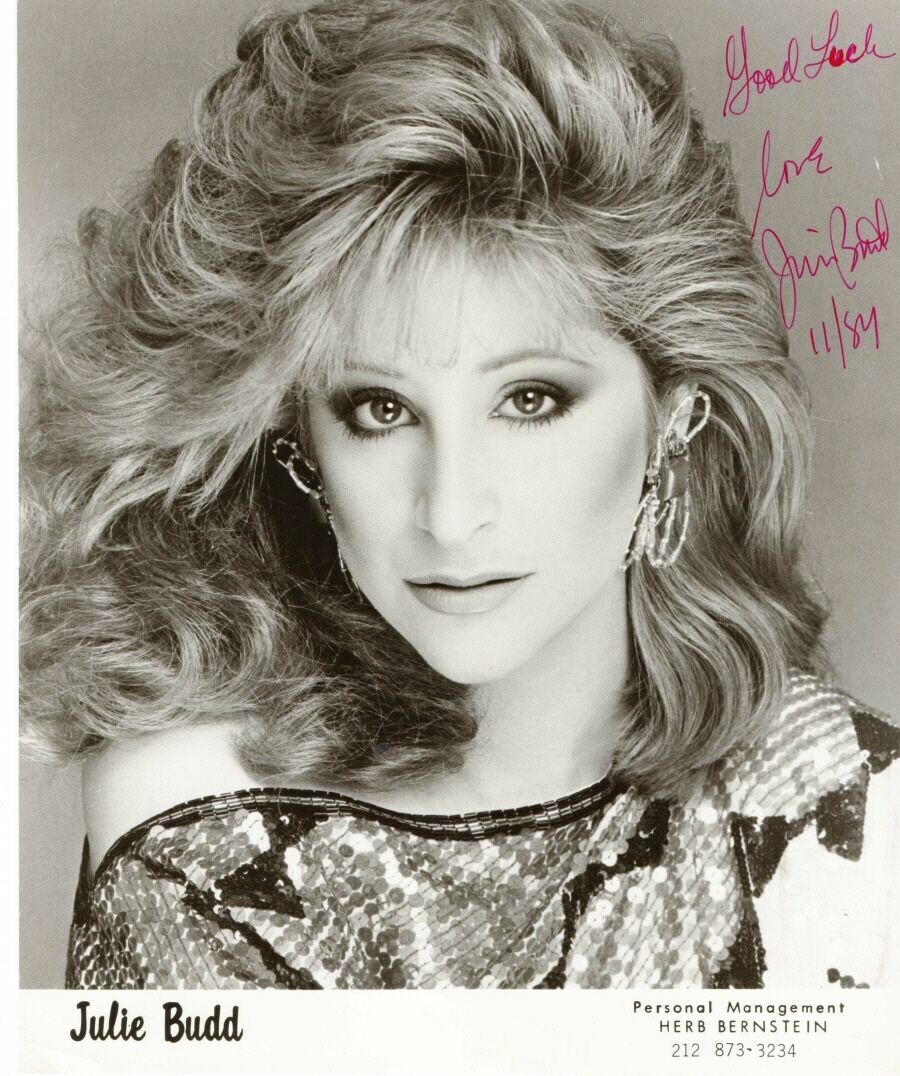 JULIE BUDD INSCRIBED SIGNED AUTOGRAPH Photo Poster painting -SINGER 7371 WITH COA