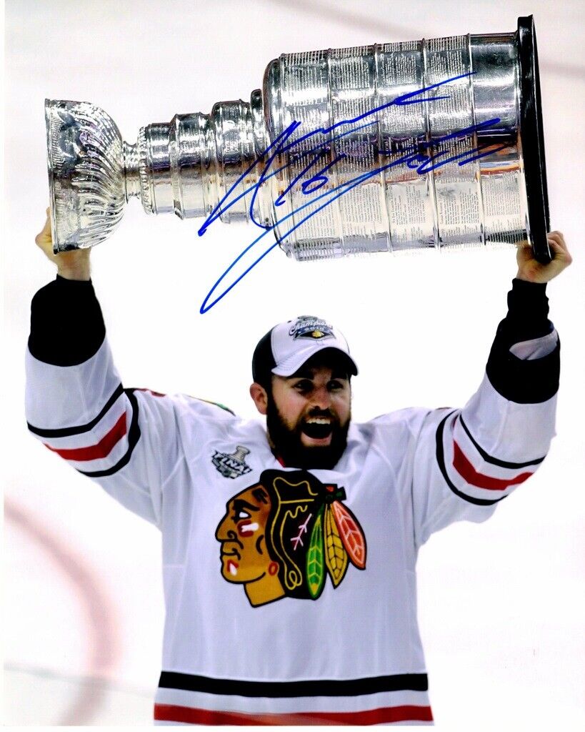 Andrew Ladd Signed - Autographed Chicago Blackhawks 8x10 inch Photo Poster painting