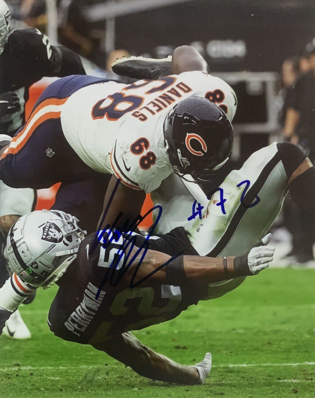 JAMES DANIELS HAND SIGNED 8x10 Photo Poster painting CHICAGO BEARS FOOTBALL AUTOGRAPH COA