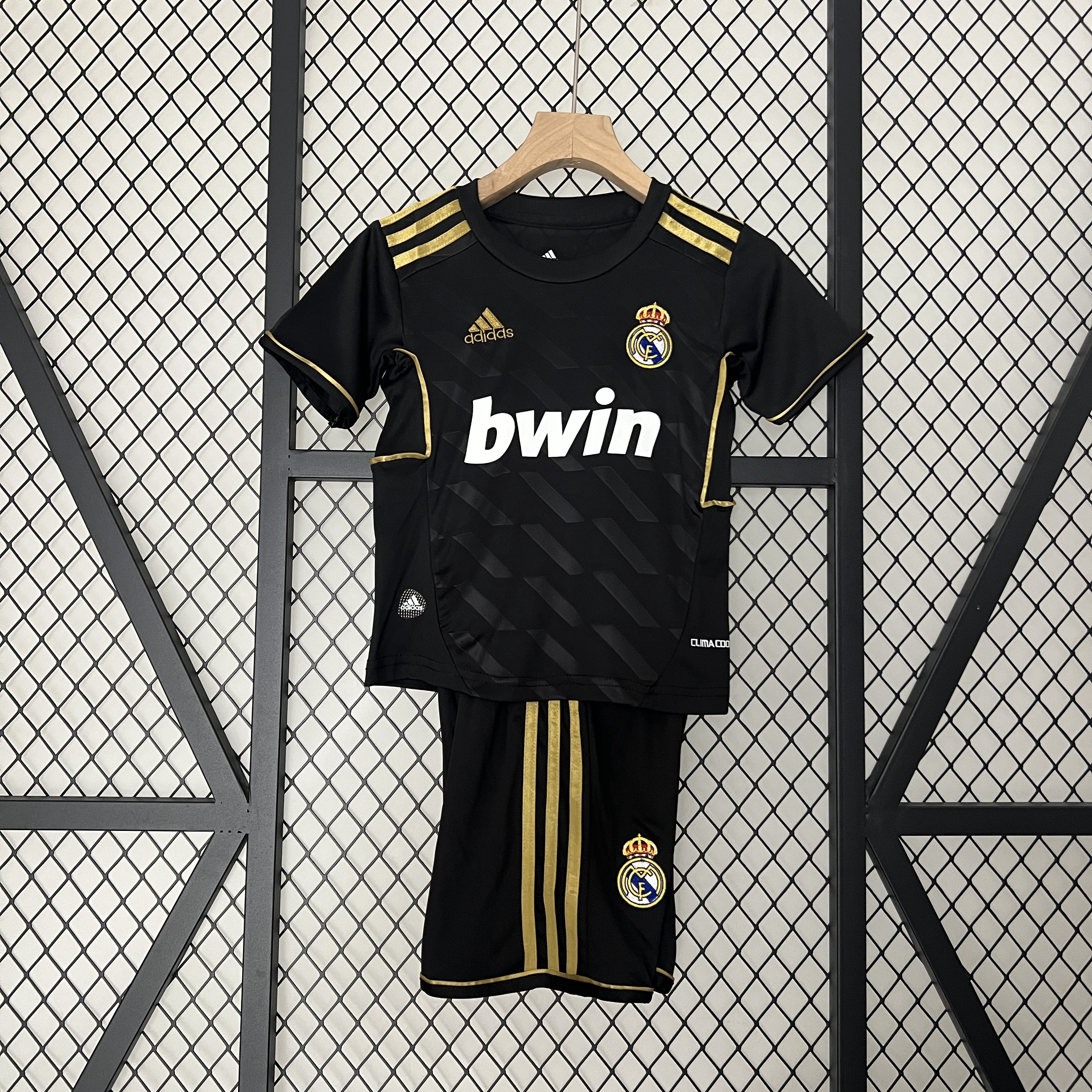 Retro Real Madrid 11-12 Away Stadium Kids Kit