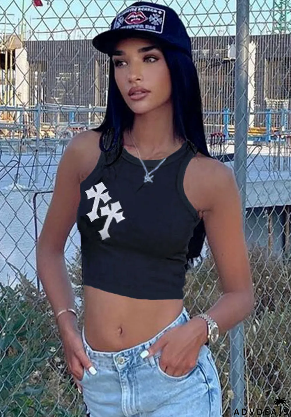 Women Summer Black Streetwear O-Neck Solid Crop Top