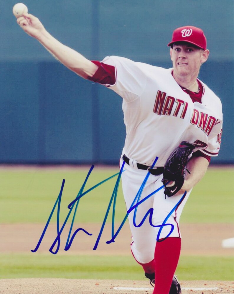 Stephen Strasburg Signed Autographed Glossy 8x10 Photo Poster painting Washington Nationals - COA Matching Holograms