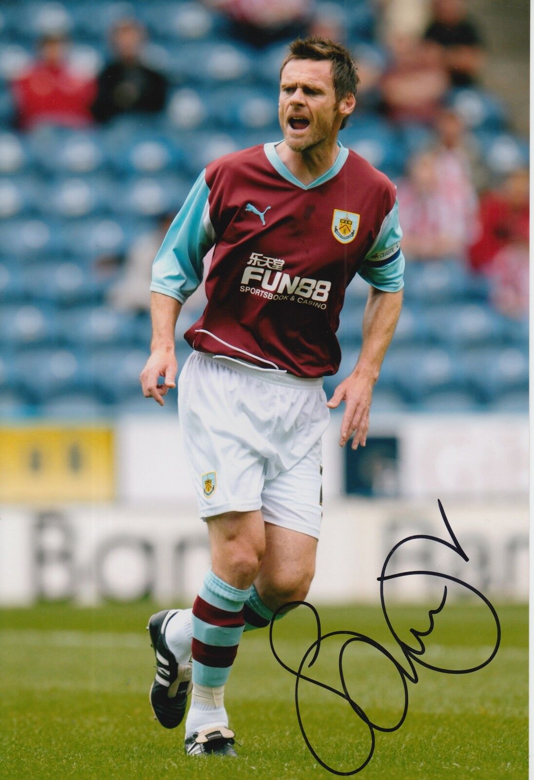 BURNLEY HAND SIGNED GRAHAM ALEXANDER 12X8 Photo Poster painting.