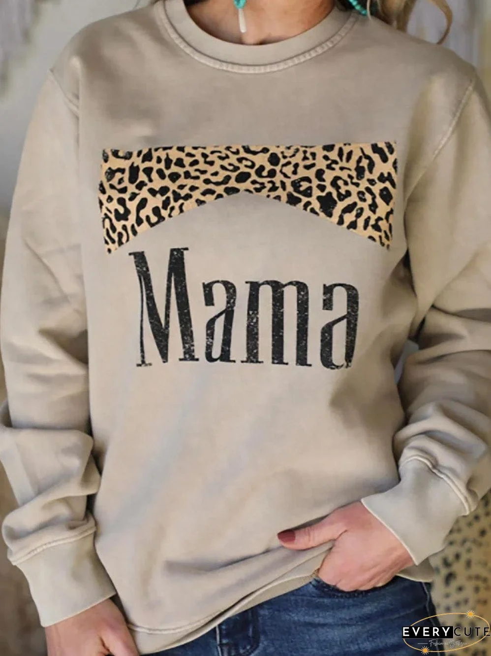 Leopard Mama Khaki Print Graphic Pullover Sweatshirt