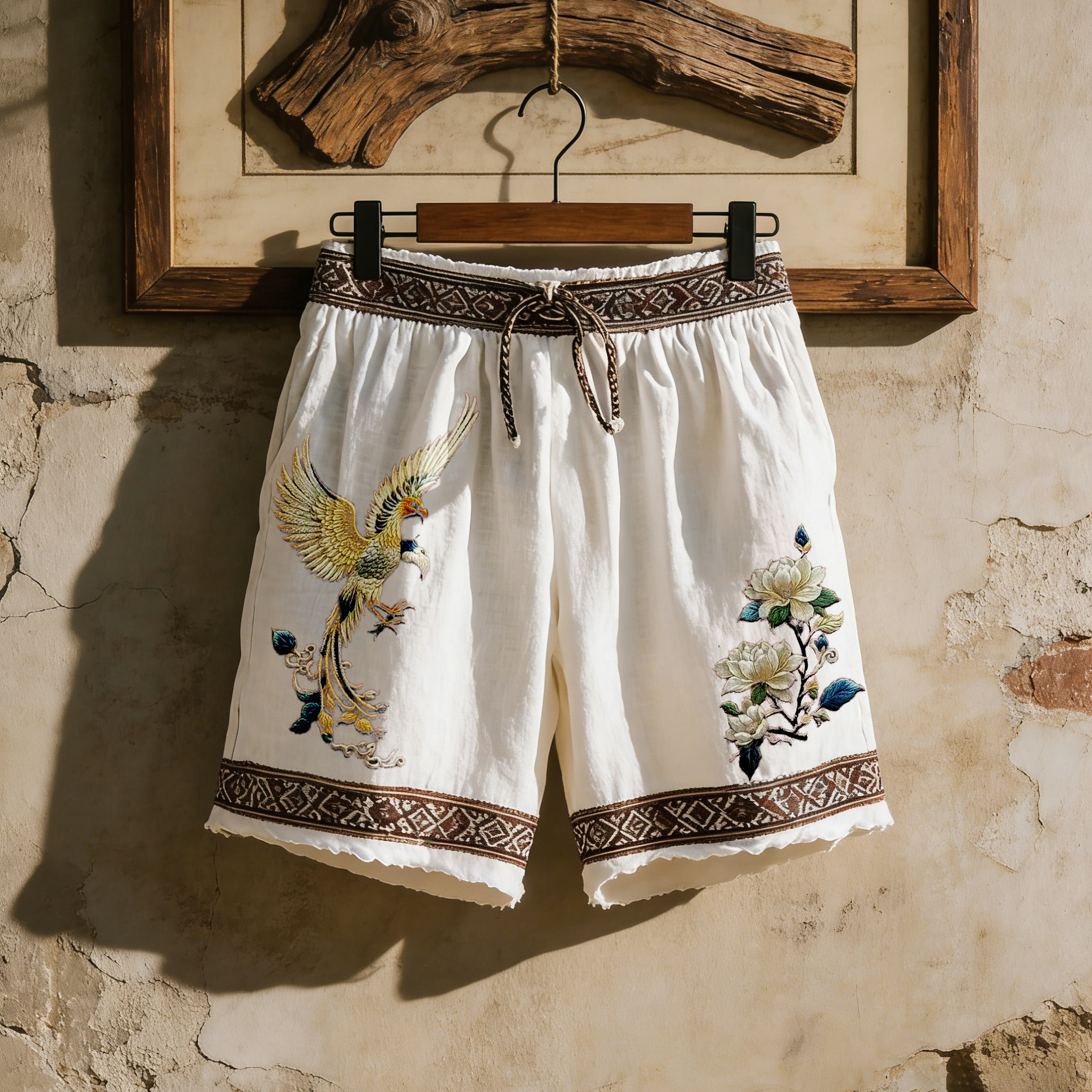 Fashionable Phoenix Floral Design Shorts elevenforest