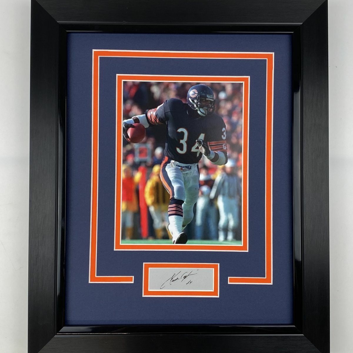 Framed Walter Payton Facsimile Laser Engraved Auto Chicago Bears Football Photo Poster painting