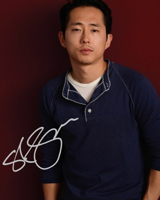 Steven Yeun Autograph Signed Photo Poster painting Print