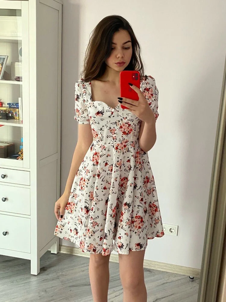 White Print Square Neck Puff Sleeve Pleated Hem Dress Summer Backless A-line Casual Dress Women Short Dress Floral Sundress