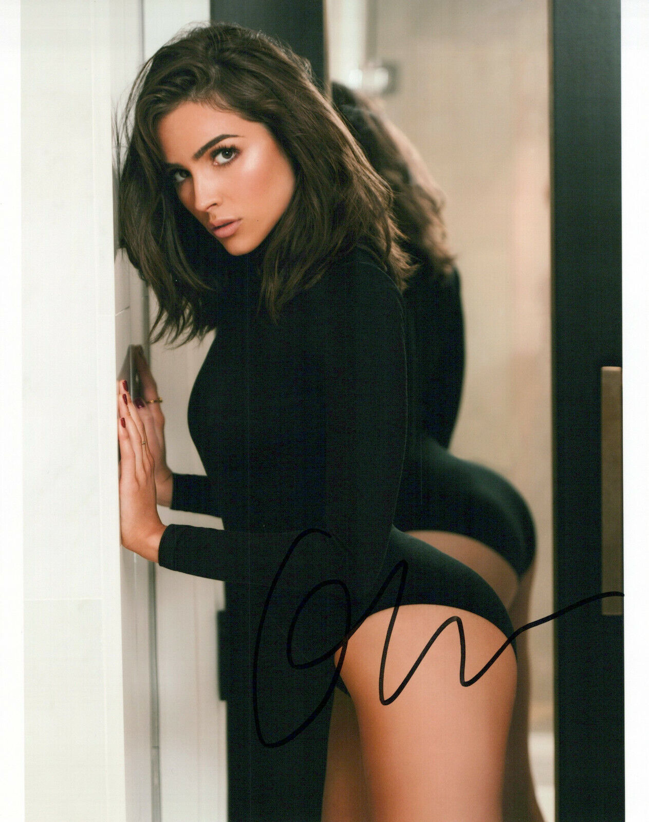 Olivia Culpo glamour shot autographed Photo Poster painting signed 8x10 #3