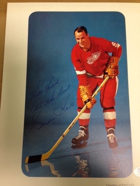 Autographed Gordie Howe Vintage Red Wings Photo Poster painting with JSA