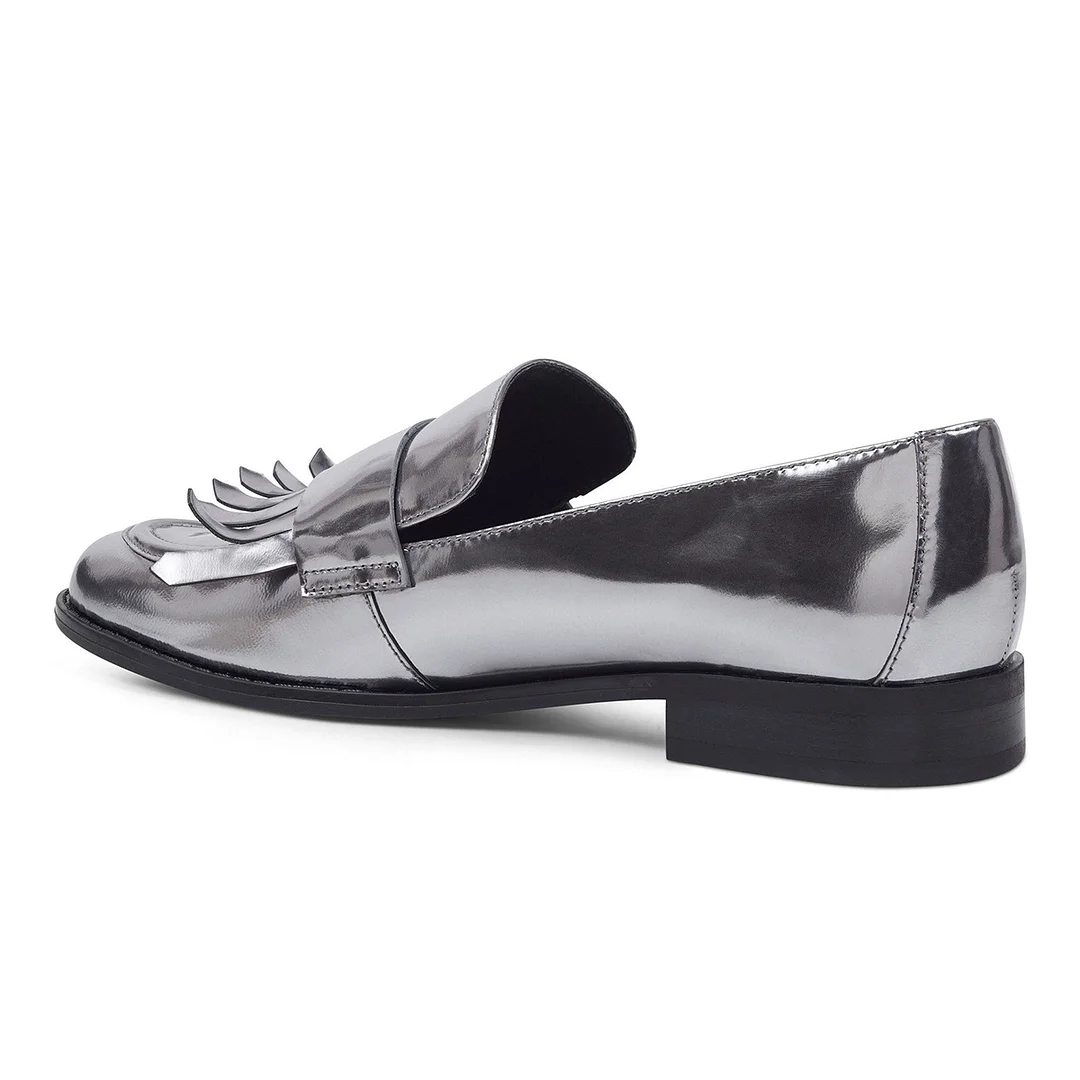 Silver Metallic Touch Round Toe Flat Fringe Women's Loafers