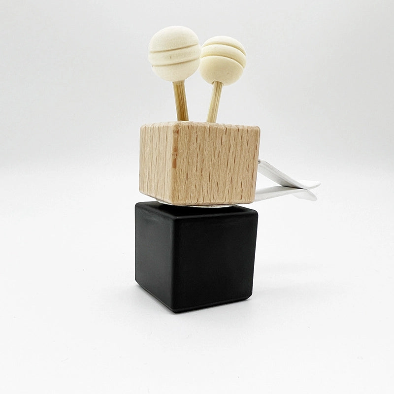 Car Air Conditioning Air Outlet Clip Square Glass Color Perfume Bottle Car Air Conditioning Aromatherapy Glass Color Bottle