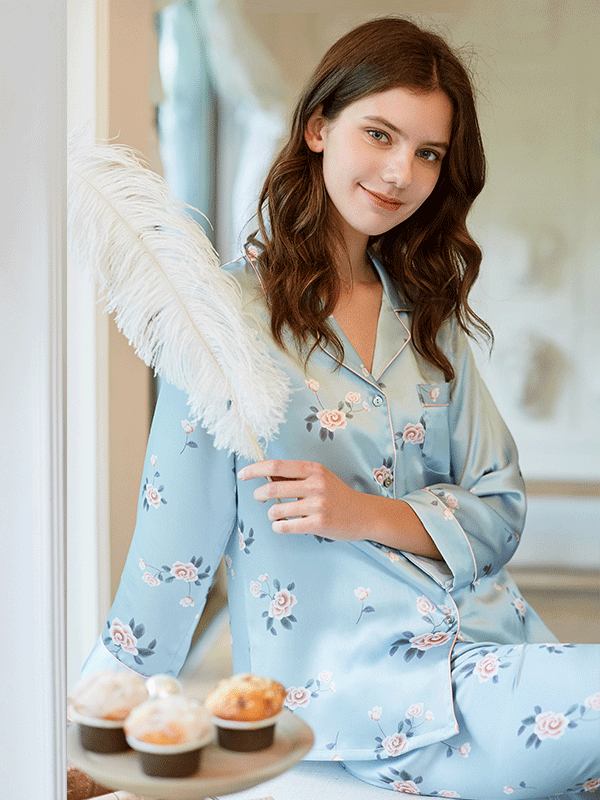 Baby Blue Angel Silk Pajamas Set For Women
