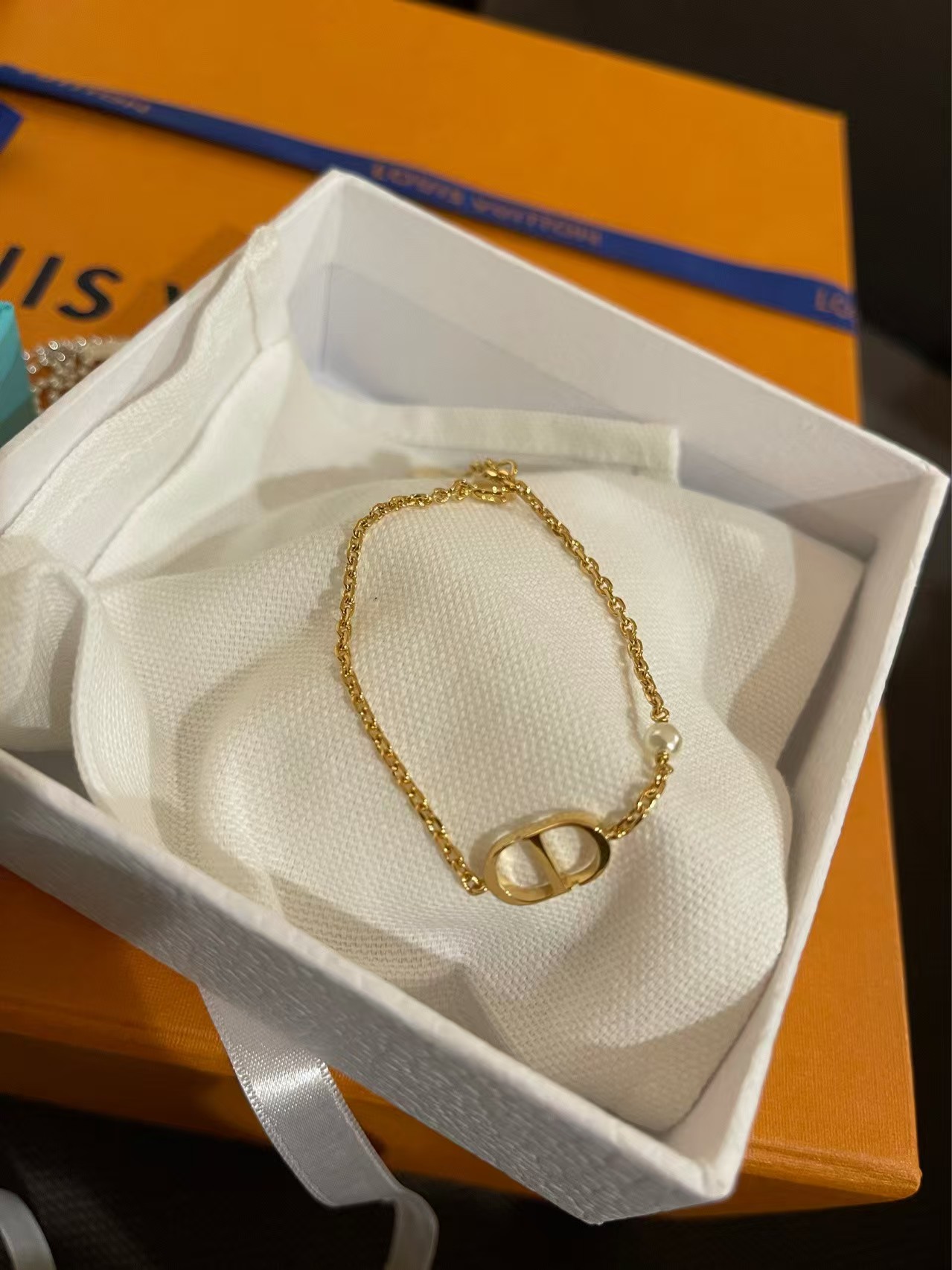 Buy replica Dior Minimalistic CD Bracelet and replica jewelry from PICKS Jewelry