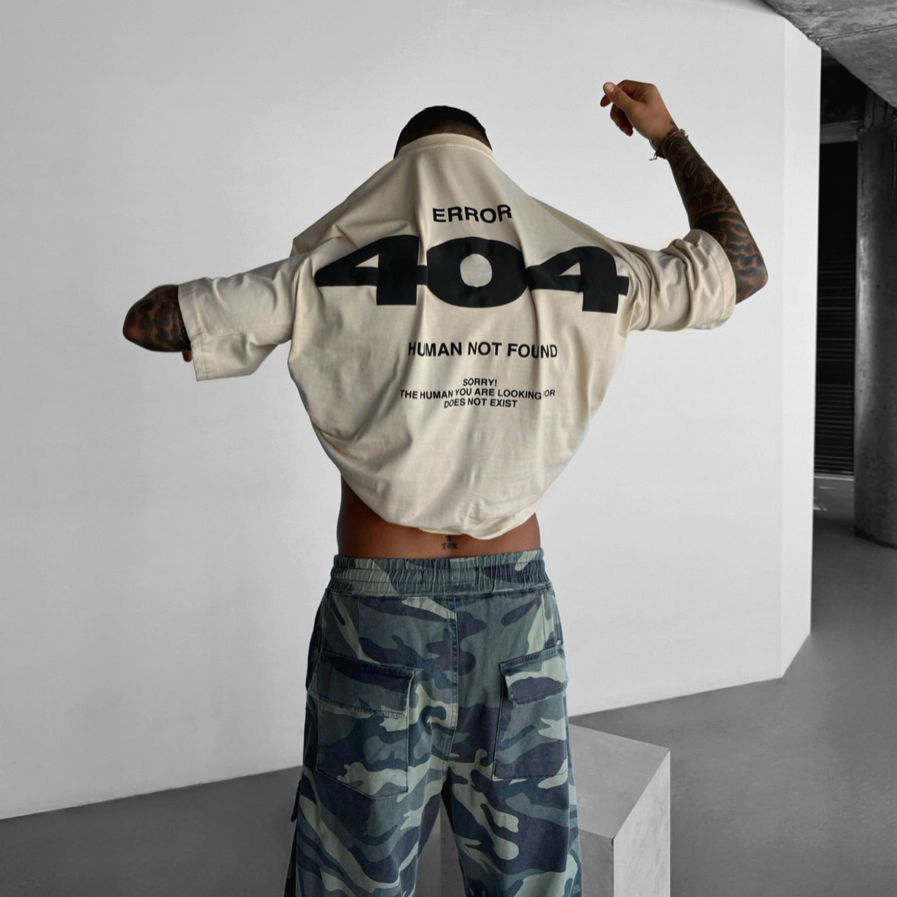 Unisex Casual 404 T-shirt