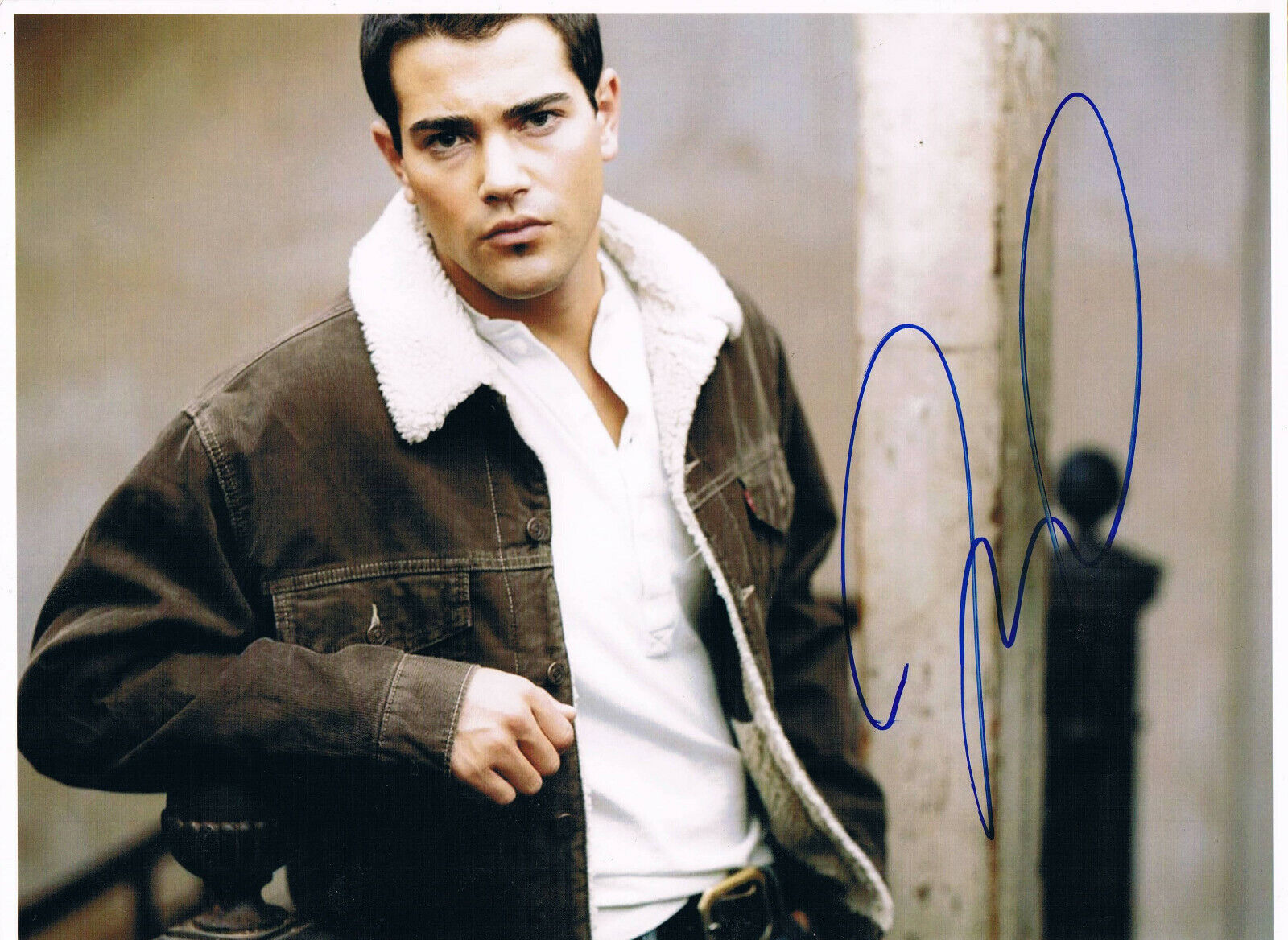 Jesse Metcalfe 1978- genuine autograph Photo Poster painting 8x12