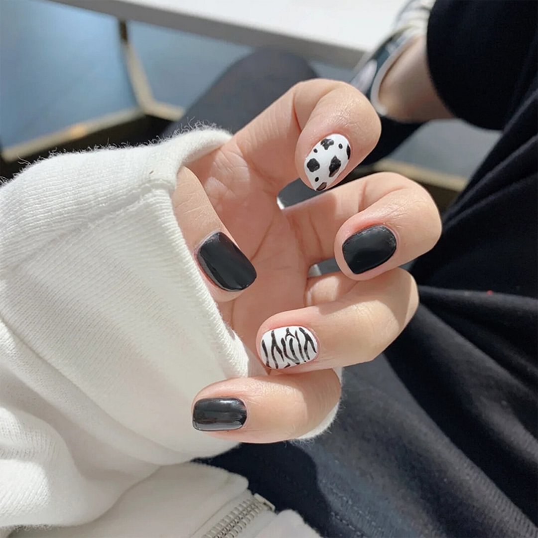 Agreedl Fake Short Nails Matte Black And White Dairy Cows Leopard Print False Nails Pre Design Acrylic Nail Tips Detachable