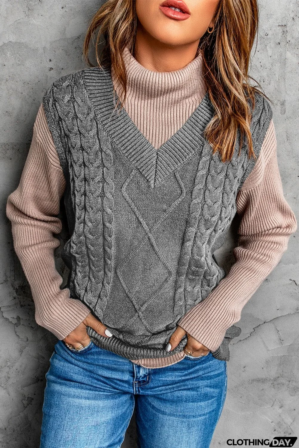Gray Sleeveless Cable Knitted Sweater Tank