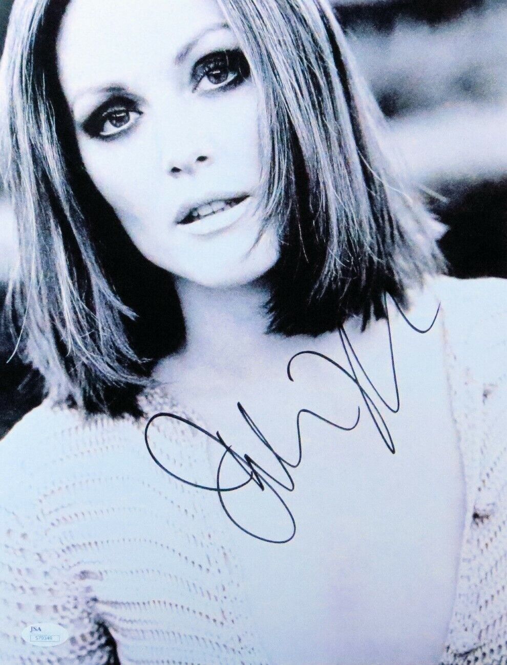 Julianne Moore Signed Autographed 11X14 Photo Poster painting Gorgeous Sexy B/W JSA S79349