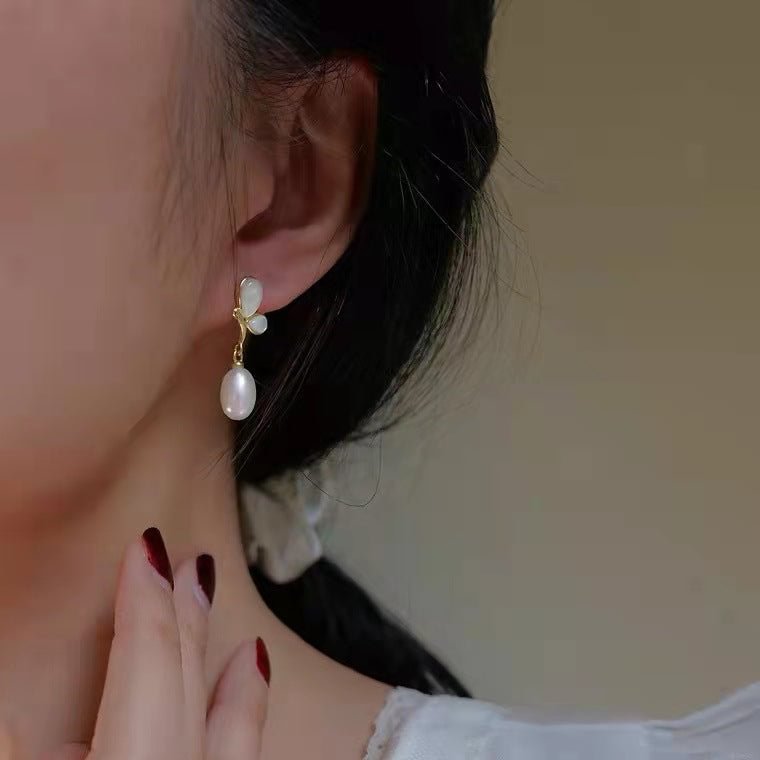 Mother-of-Butterfly Rice-Shaped Freshwater Pearl Earrings