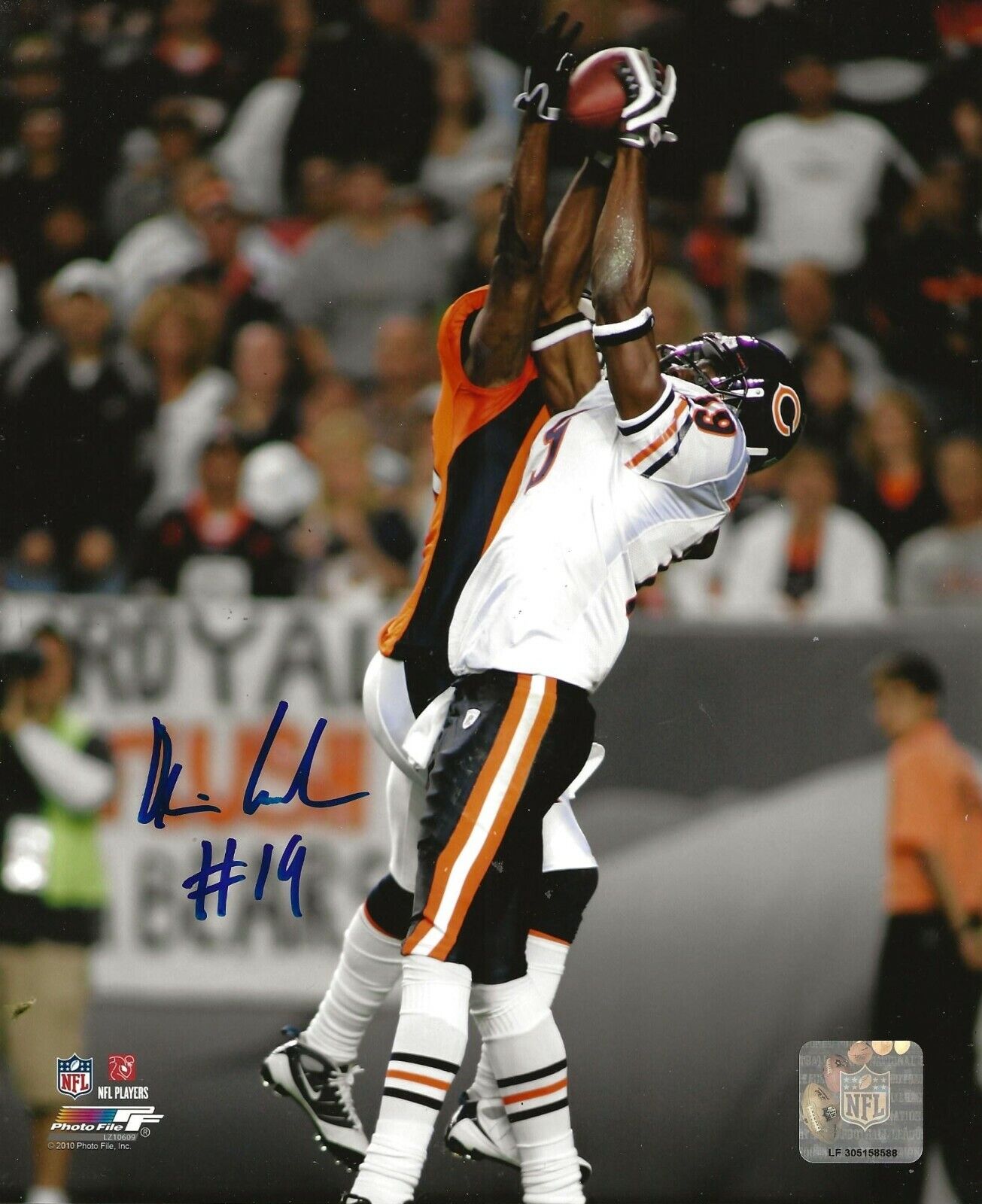 Devin Aromashodu signed Chicago Bears 8x10 Photo Poster painting autographed