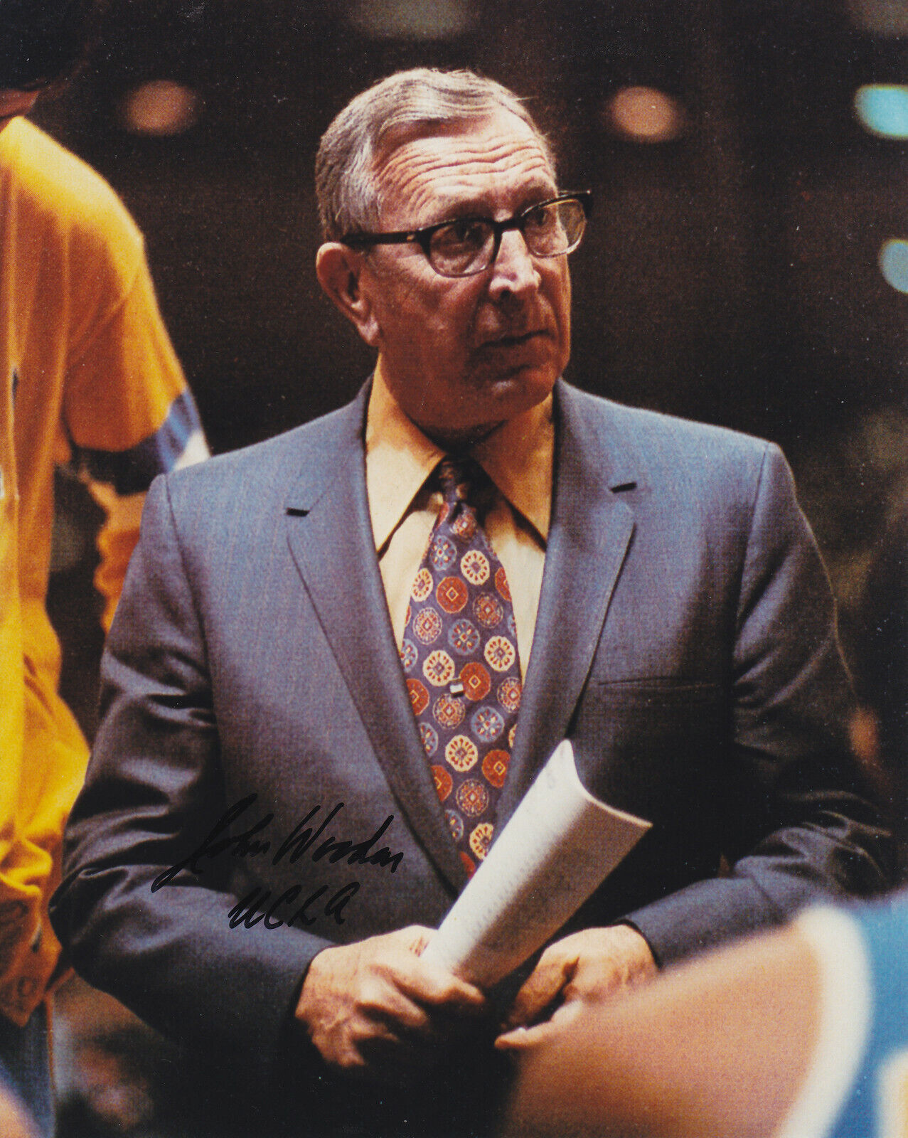 John Wooden #6 Signed 8x10 Photo Poster painting w/ COA UCLA Bruins