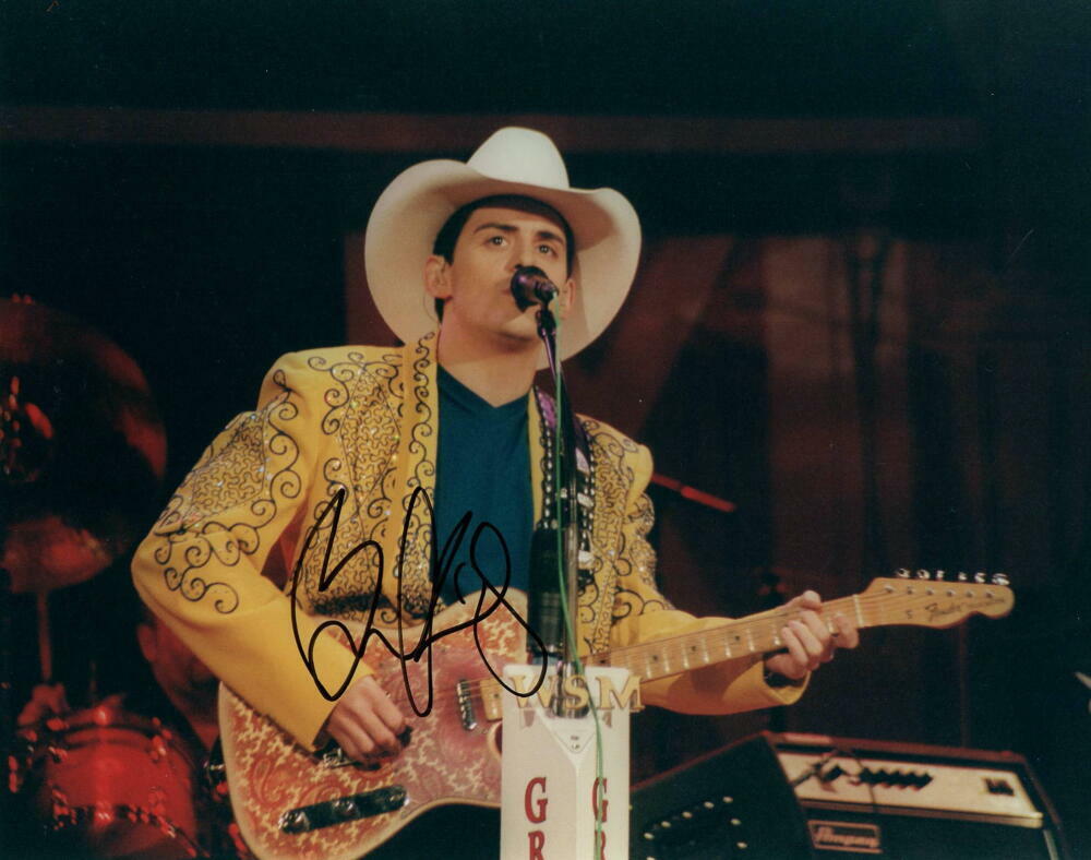 BRAD PAISLEY SIGNED AUTOGRAPH 8X10 Photo Poster painting - COUNTRY MUSIC, TIME WELL WASTED JSA